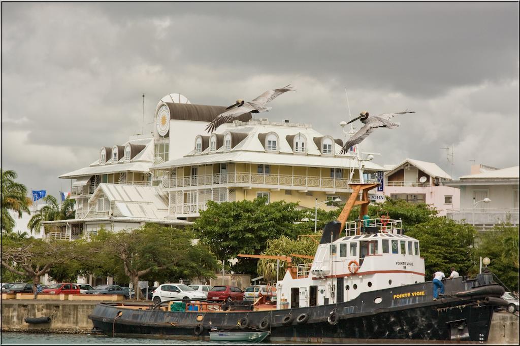 Hotel Saint John Perse Pointe-à-Pitre Exterior foto
