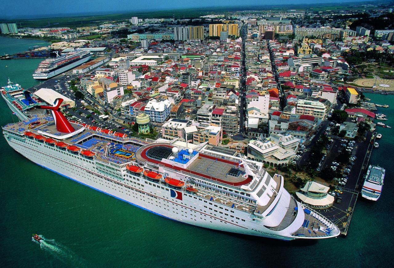 Hotel Saint John Perse Pointe-à-Pitre Exterior foto